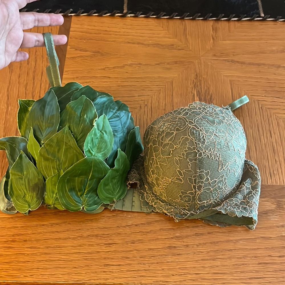 Green push up bra with decorative leaves for Halloween costume